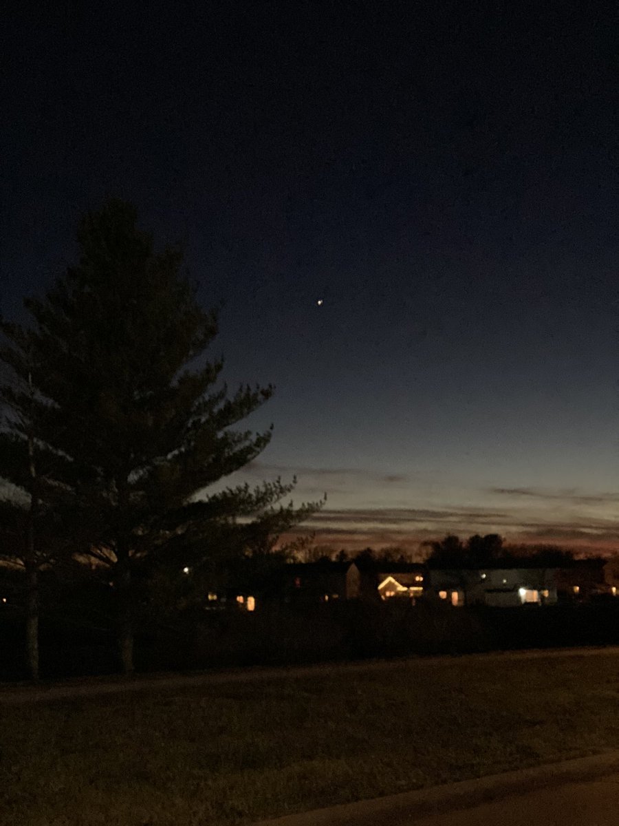 Ann_WJ's tweet photo. @NASA @nasahqphoto The #greatconjunction from #ScottAirForceBase, Illinois, 21Dec20 #StarOfBethlehem @US_TRANSCOM https://t.co/N0VOy11sjn