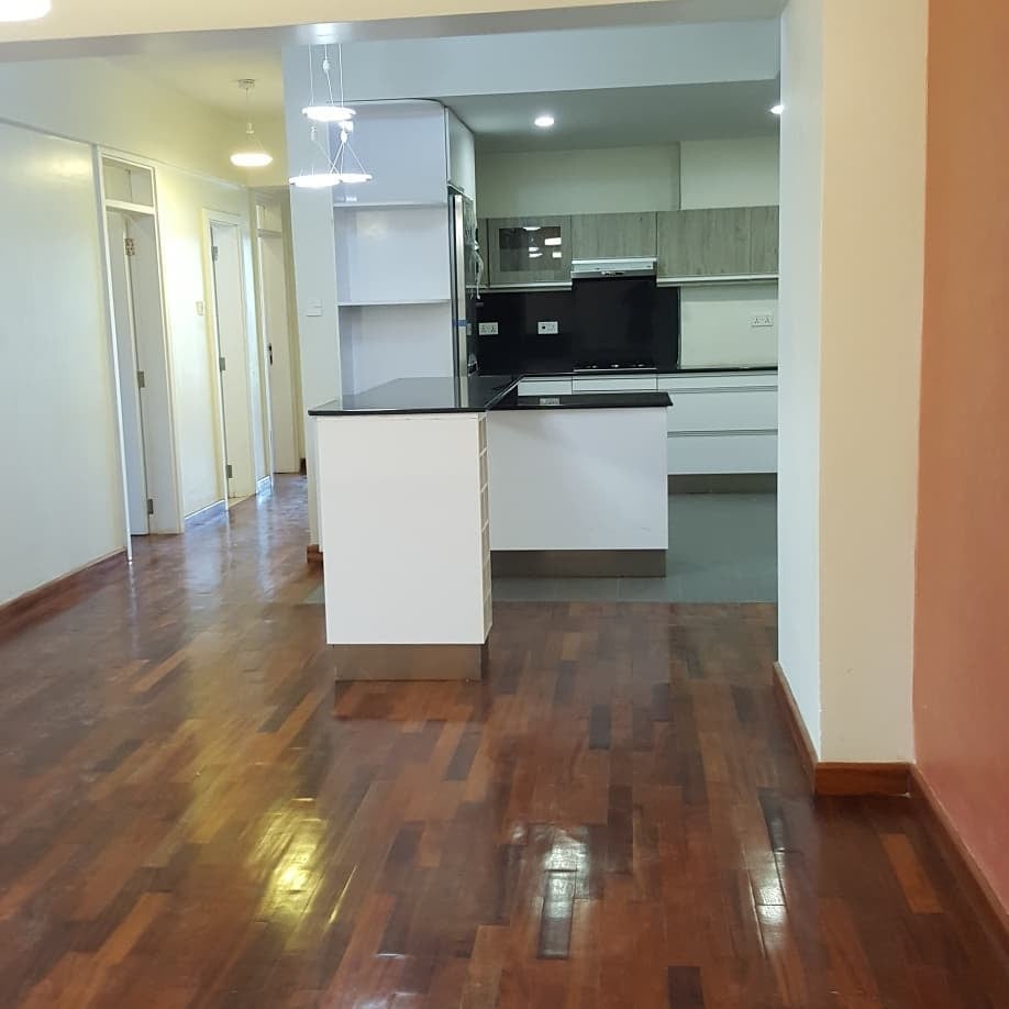 ArkbridgeP's tweet photo. Sophistication at its best! 3 &amp;4 bedroom #apartments #forsale along Othaya Rd in #Kileleshwa.
* 3 bedrooms+Dsq all en suite from Ksh. 19M
* 4 bedrooms+Dsq all en-suite from Ksh. 26M
☎️ 0733888378
📨 sales@arkbridgeproperties.co.ke
#InvestWithUs 
#realestateke
#wednesdaythought https://t.co/nwk7ZtKPq2