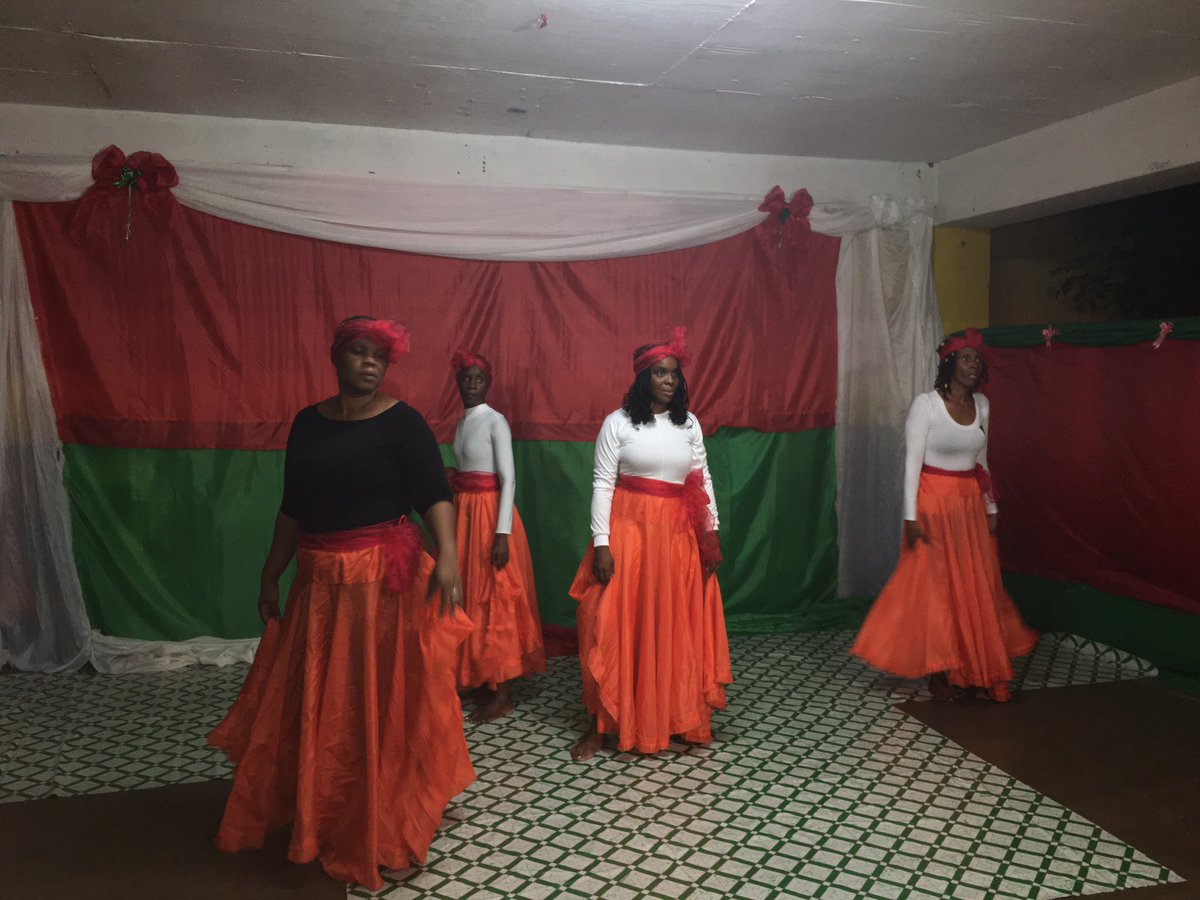 teachers_zone's tweet photo. One of the dance groups from Zone One Virtual Concert. @ECCJA @CharmineCampbe1 @alysonorgill @tkmsingh @cfranoBrighty    #talentedteachers https://t.co/38i1sDIWl3
