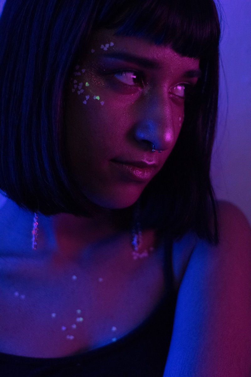 My cousin took pictures of me and we wanted Euphoria vibes 💖👄💖✨✨✨