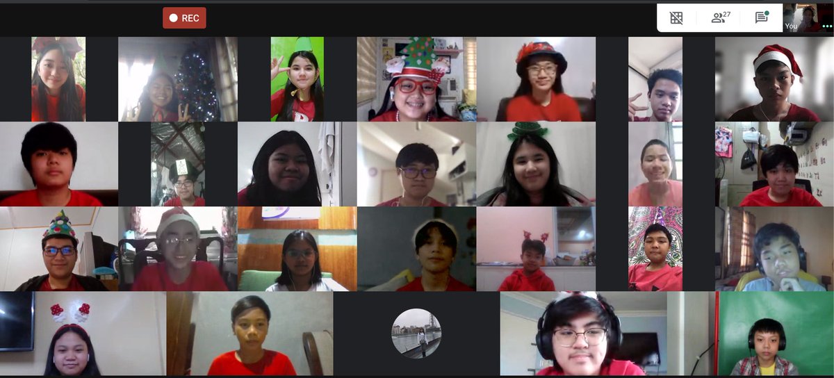 fleurelliaa's tweet photo. Merry Christmas, @sampag8a! Hope you all enjoy this short break. See you again next year! https://t.co/fMF3VB7UWC