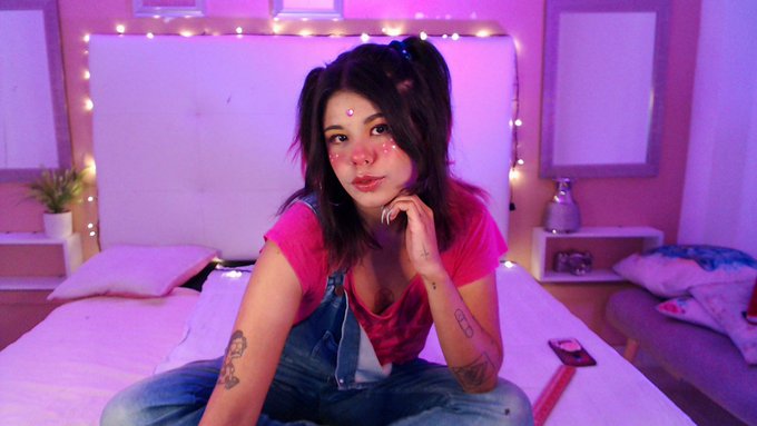 Drink PINK LEMONADE with ME ☺ Now LIVE on Chaturbate and bonga &hearts;&hearts;&hearts; #pink #webcamcolombia #cute #kinky<a href="/tag/cute"class="tags"><span>#cute</span></a><a href="/tag/pink"class="tags"><span>#pink</span></a><a href="/tag/kinky"class="tags"><span>#kinky</span></a><a href="/tag/funday"class="tags"><span>#funday</span></a><a href="/tag/pastel"class="tags"><span>#pastel</span></a><a href="/tag/shineyourlight"class="tags"><span>#shineyourlight</span></a>