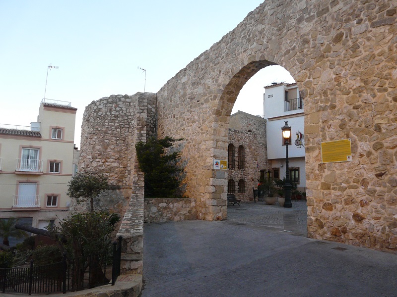 PoblesValAbando's tweet photo. El centre històric de Calp https://t.co/WQJCG7dJMo