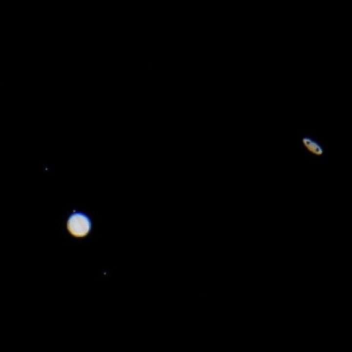 GeorgiaTech's tweet photo. Graduate Danny Karnik captured these incredible images of the conjunction of Jupiter and Saturn over Georgia Tech’s campus taken at an equivalent focal length of 1800mm. The two planets were last seen in such proximity in the year 1623. 🪐 #GreatConjunction2020 https://t.co/rPBLWbmteb