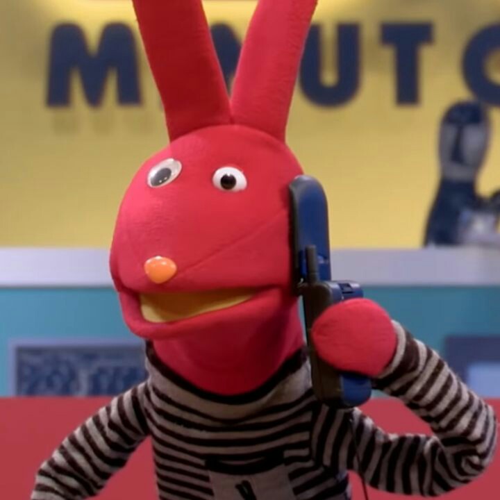 Pedro Pascal as 31 Minutos characters ; a thread 