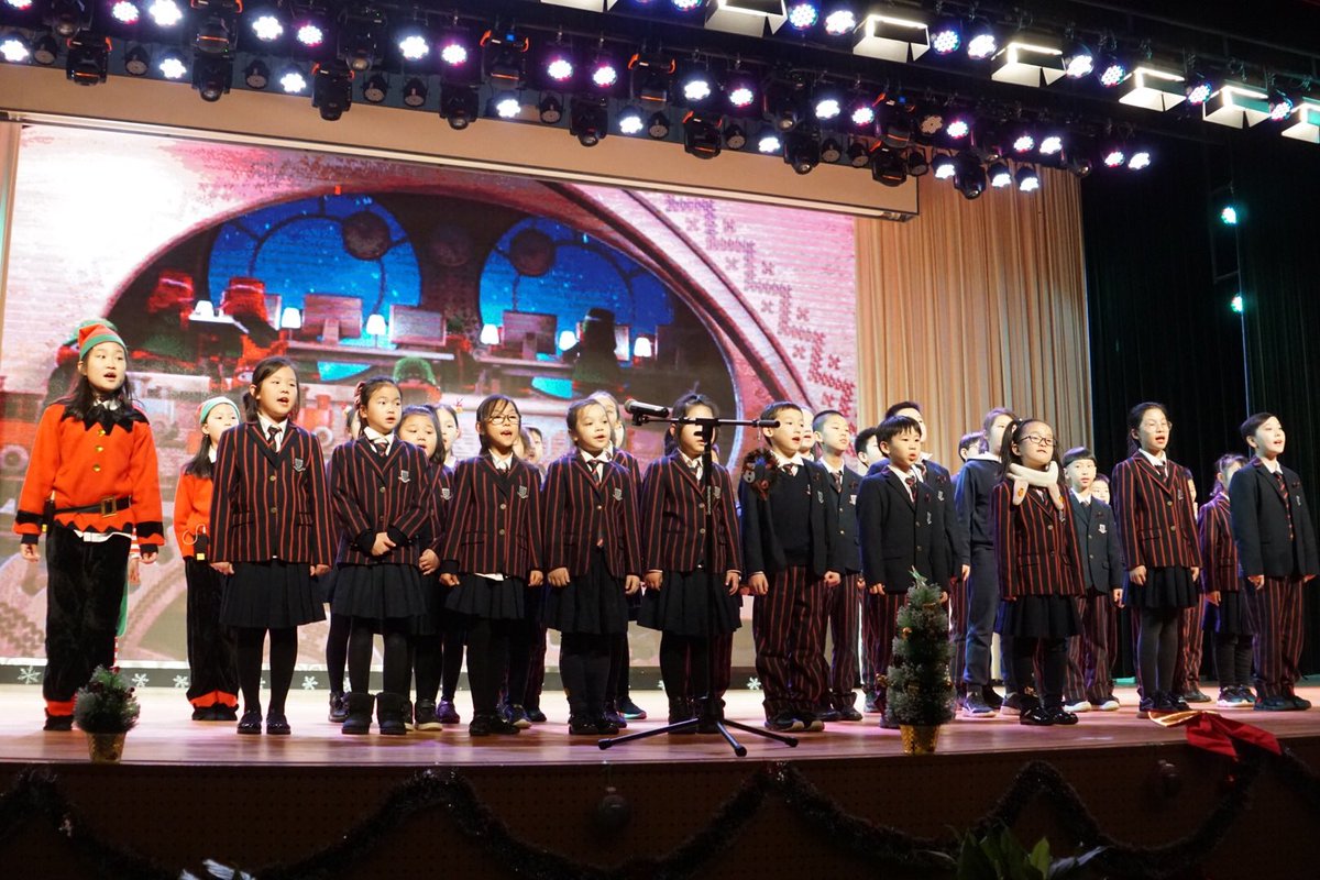 HdQingdao's tweet photo. Well done to our fabulous Grade 3 students who put on a lovely Christmas Production last week. There was a special message included about the importance of family and friendship at this time of the year. #Hurtwoodhouse #christmas https://t.co/YcJPhVJbBn