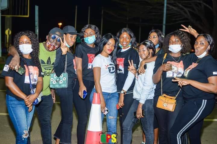 Okabol's tweet photo. @TaycOfficiel bien arrivé au pays !
Concert samedi 26 decembre 2020 à Yaoundé.

Crédit photos : #GPS group

https://t.co/GSYjinvIMh https://t.co/K7L7QWosWt