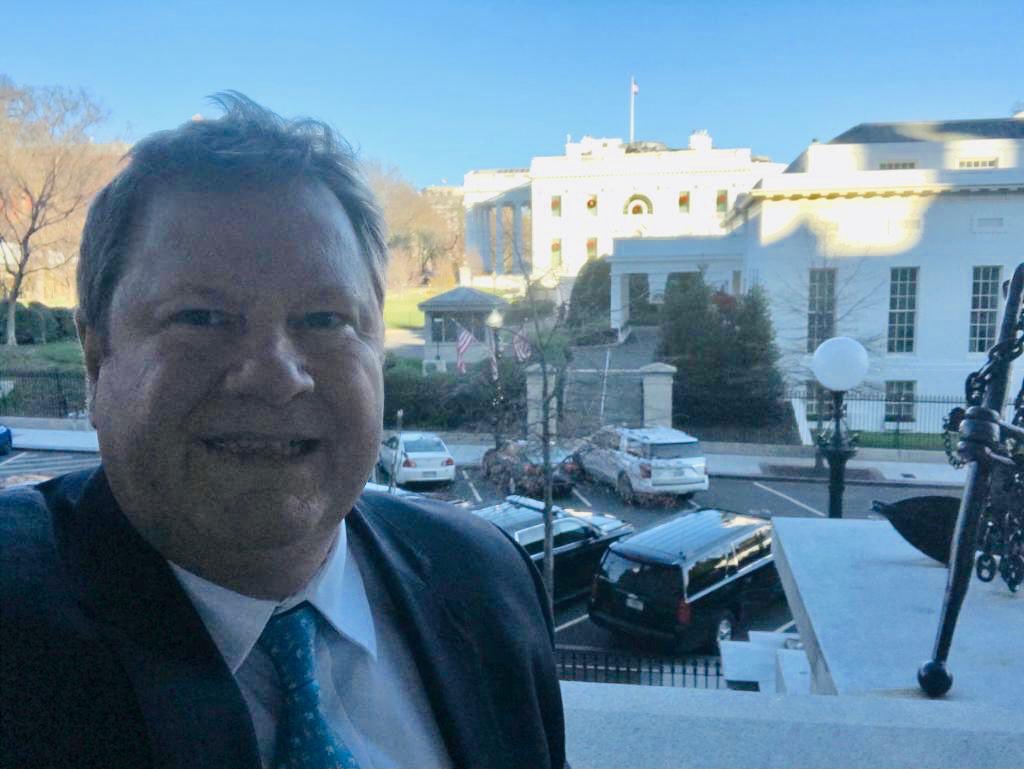 Très bonne nouvelle! Grâce aux efforts d président Tshisekedi &amp; en tant q manifestation d nôtre partenariat privilégié p l paix &amp; l prospérité, j'ai appris d l Maison Blanche q l RDC avait été acceptée p revenir à l'AGOA. Cela ouvrira d'importantes opportunités économiques 🇺🇸🤝🇨🇩