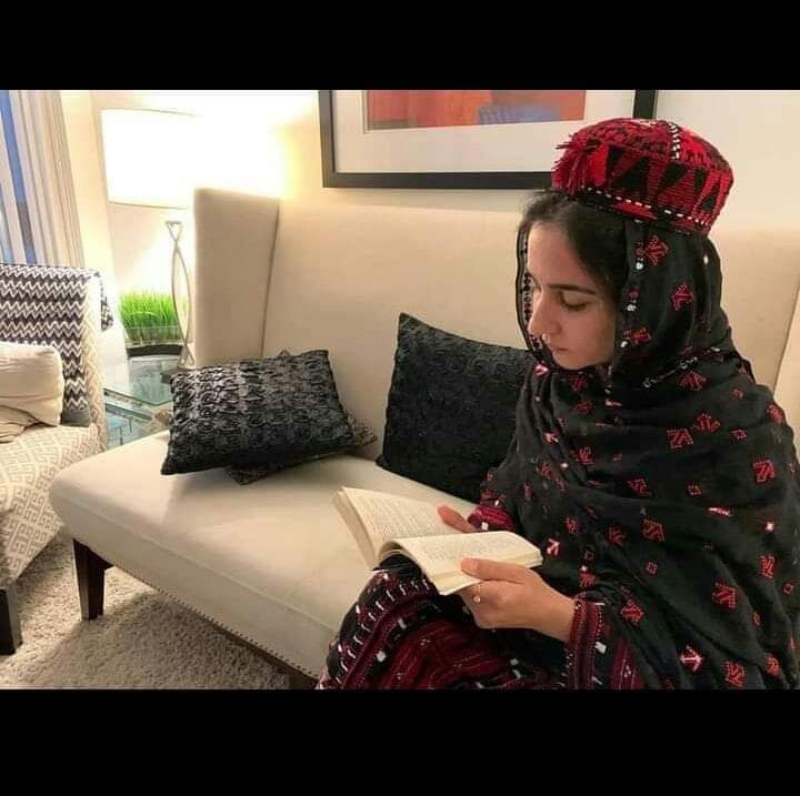 KaladiAsadullah's tweet photo. Karima Baloch's assassination is heartbreaking, we call on the Government of Canada to fully investigate and bring those responsible to justice. We offer our condolences to the family and the Baloch nation..

#KarimaBaloch https://t.co/yVOHjAPjll