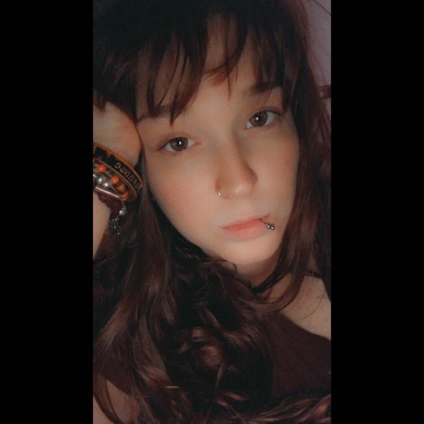 Samantha__Dyal's tweet image. How I started 2020 vs. how I’m ending it.