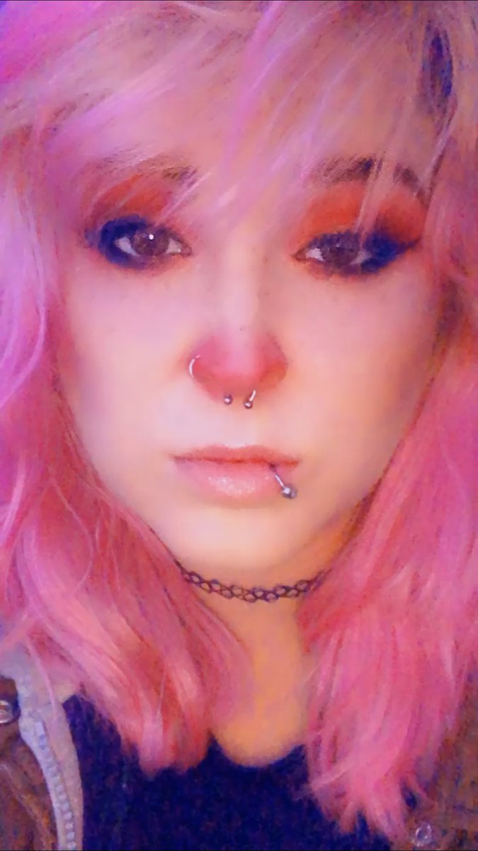 Samantha__Dyal's tweet image. How I started 2020 vs. how I’m ending it.