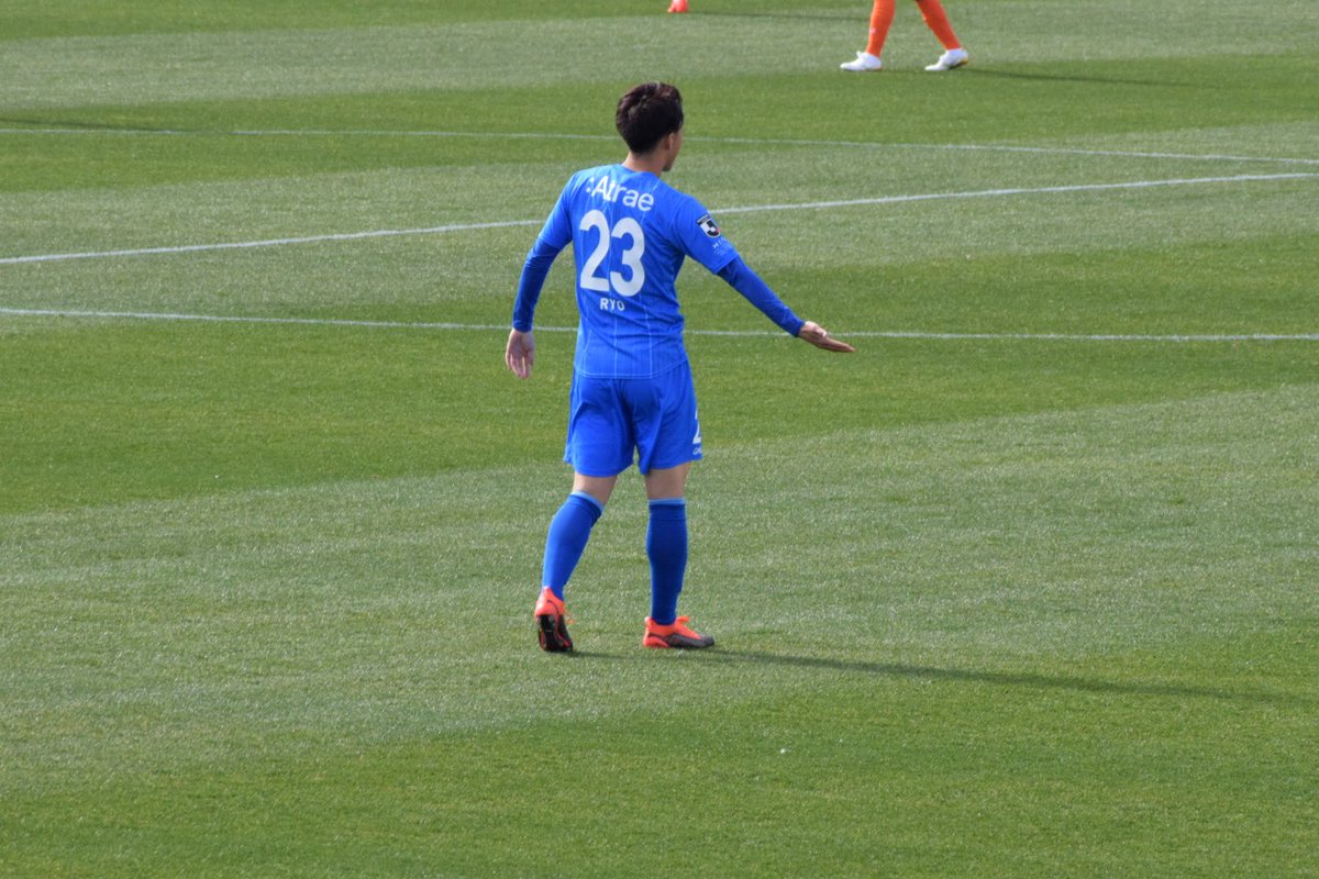 taaaa____a's tweet photo. 初めて好きになったサッカー選手が外山選手で本当に良かったです⚽️✨
山雅に行っても変わらず応援します📣
ユニも買ってアルウィン行きます⚽️
外山選手のおかげでたくさんの知り合い、友達ができました💕

お疲れ様でした。
頑張ってください💪🏽
#外山凌
#水戸ホーリーホック
#松本山雅 https://t.co/WjDCA7xBJe