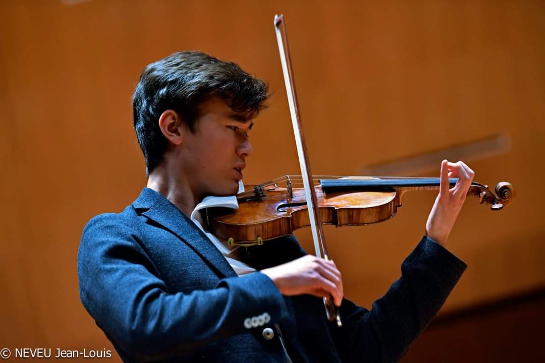 Retour en image sur notre dernier concert de l'année 2020 🎶
Le 12 décembre dernier, nous avions accueilli les fantastiques #DanielLozakovich & #CorneliusMeister : un concert riche en émotions !

📸: J-L. Neveu