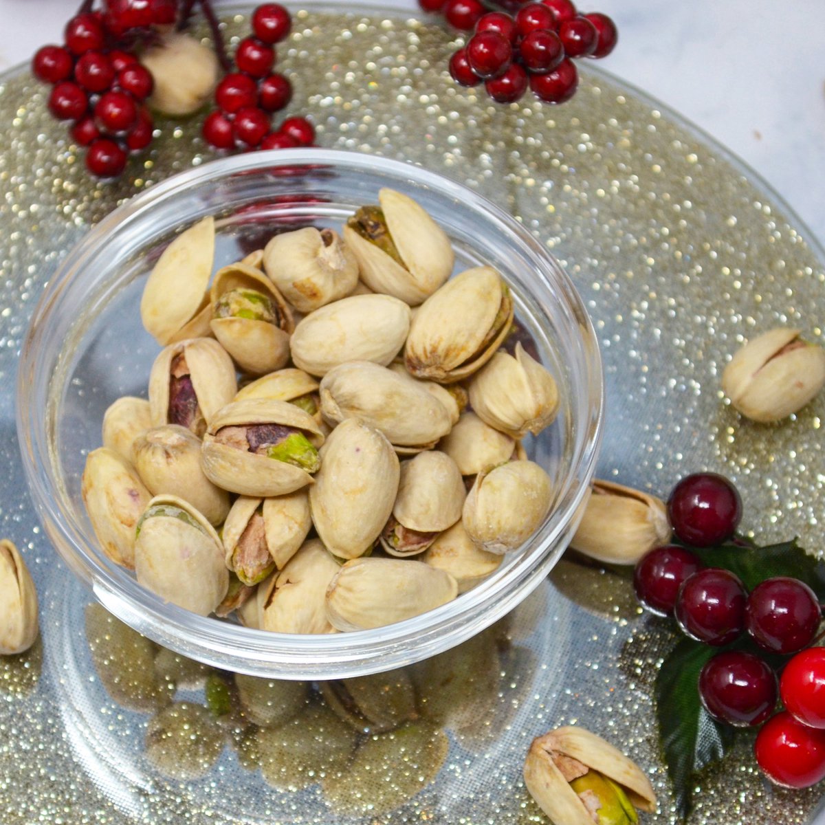 It’s Christmas Eve Eve! Don't forget to keep a bowl of our Roasted Salted Pistachios at the ready for those cravings before the big dinner!

#wonderfulpistachios #pistachios #christmas #seasonsgreetings #merrychristmas