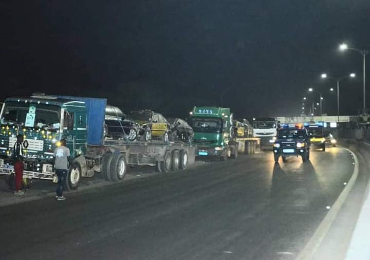 SAVE_DAKAR's tweet photo. Dakar 🇸🇳
Operation de désencombrement initiée par le ministère de l'urbanisme @MULHPSenegal.
Hier nuit, les équipes du Ministère de l'Urbanisme, du Logement et de l'hygiène Publique(DLE) ont mené une opération de désencombrement sur l'axe autoroute Limamoulaye 👇 https://t.co/89cn8k0RIJ