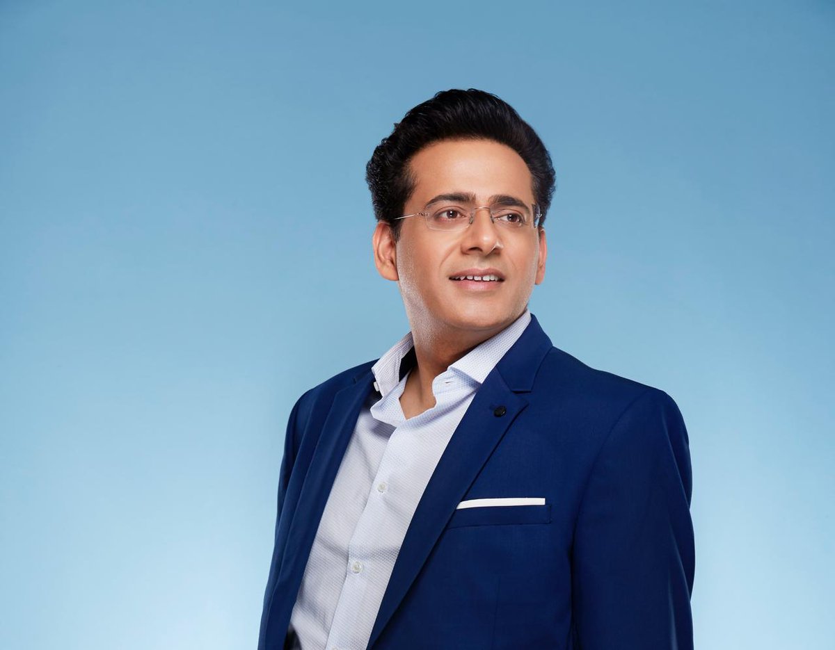 rameshlaus's tweet photo. A huge honor! @rajiv_bakshi, CEO of @RelianceEnt's @RelBigSynergy, has been conferred with the 'CEO of the Year' Award at the Global Marketing Excellence Awards. 

@Shibasishsarkar https://t.co/r1EIQFge0W