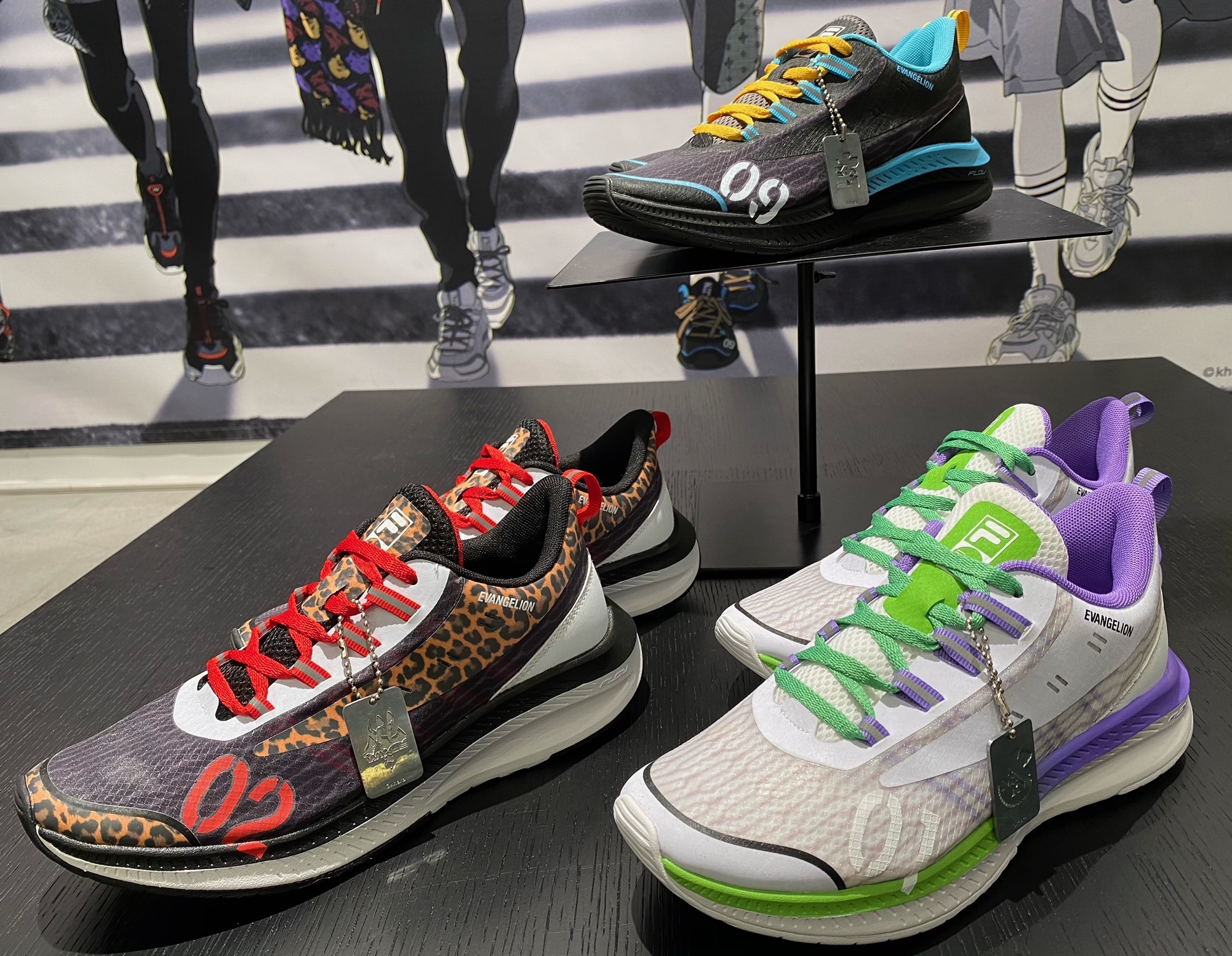 Radio Eva Store Pre Order Filaコラボスニーカー第2弾 シンジ レイ アスカ着用の Fila Wavelet Alpha Evangelion Limited はマルチスタイリング可能なランニングモデル マリ カヲル着用の Fila Interation Evangelion Limited はダッド系
