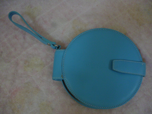 ট ইট র ママのガレージセール 本日入荷 Dweディズニー英語システム ワールドファミリー メインプログラム内 ステップバイステップ歌のみのdvd 専用ケース付き 61 400円 税込67 540円 中古教材 幼児教材 英語教材 子供英語 Dwe ディズニー英語