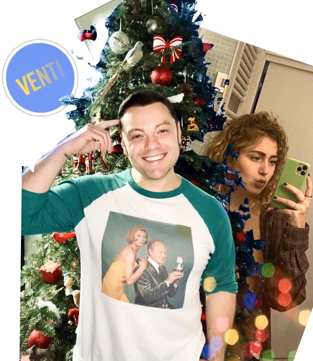 TizianoFerro's tweet photo. Ci vediamo oggi dalle 14.30 online sul canale you tube https://t.co/BghodMXZMu
Io, la fantastica Sofia Viscardi e la mia maglietta di Sandra e Raimondo vi aspettiamo !!!!
#venti #sofiaviscardi #casaanatale https://t.co/NeDoSOIGM9