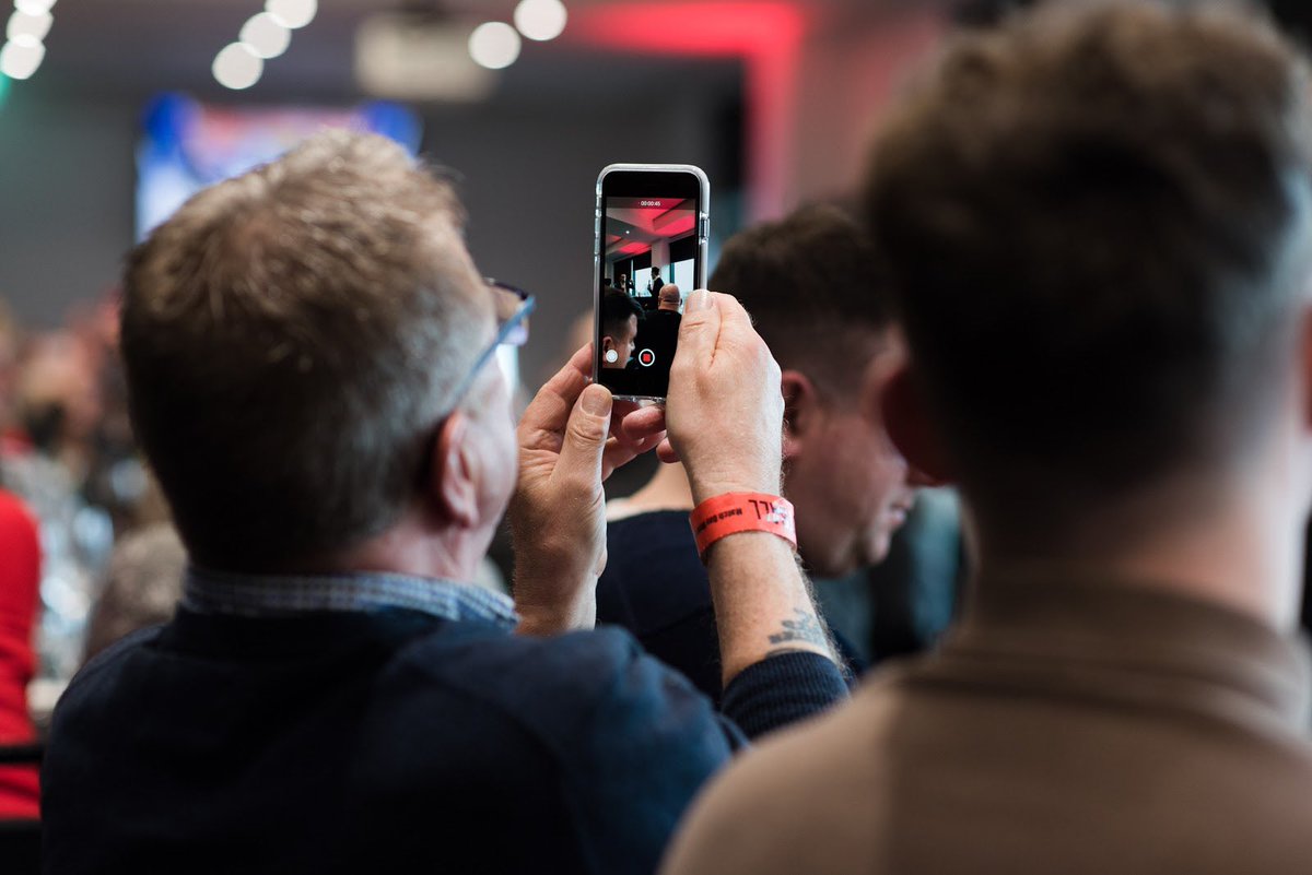 23/25 🤩 - Today we have x 2 spaces at our normal Stadium Suite pre-match hospitality once fans in stadiums resume and government restrictions allow, as well as x 2 tickets to the game (selected fixtures only). Go, Go, Go! Like/share/retweet to win. #HFChristmasCountdown