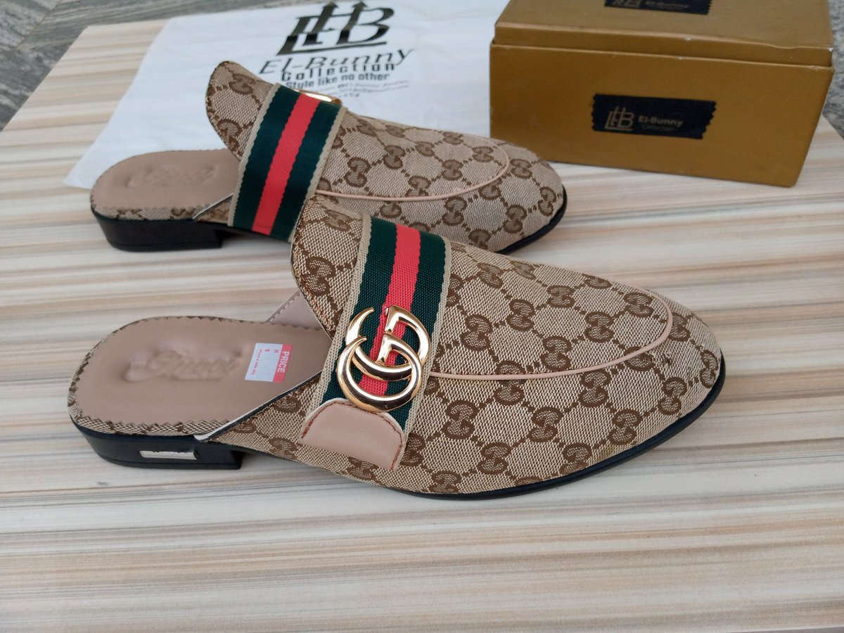 abujashoemaker1's tweet photo. Single strap Gucci mules❤️❤️❤️❤️❤️
available in all sizes to pre order: kindly
send a DM call/WhatsApp09063503454
abdullahibunyamin2018@gmail.com
delivery in 7working days
#bhenyhamheen
#shoelord #abujashoemaker
#buyqualityshoes https://t.co/MheLrjUdsh