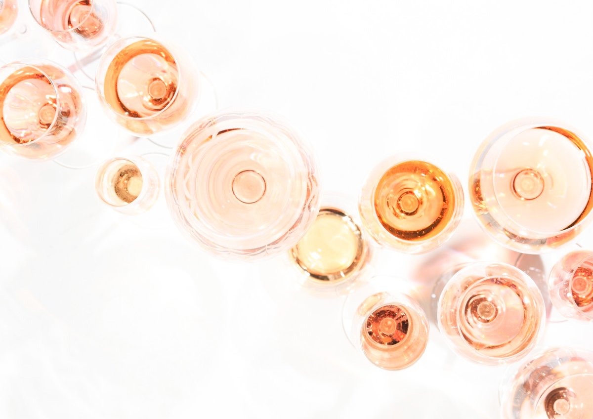 LeftBankMelb's tweet image. Festive Gifting paired with your Festive Feasting!

Our Left Bank Buyers Club has a range of premium wines that will pair perfectly with each course this festive season, they'll also make great last minute gift ideas.

Read our recommendations on our blog leftbankmelbourne.com.au/blog/festive-g…