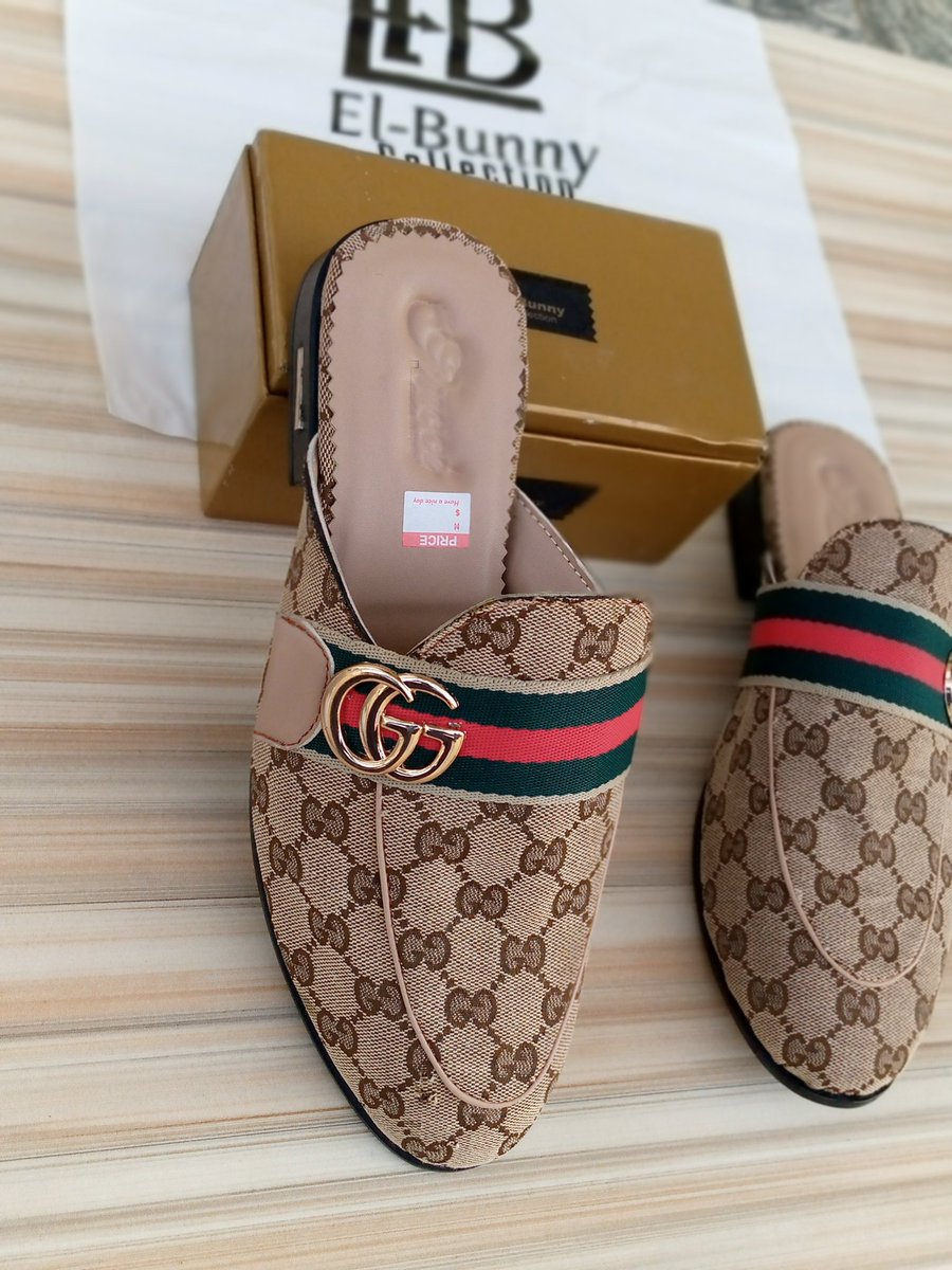 abujashoemaker1's tweet photo. Single strap Gucci mules❤️❤️❤️❤️❤️
available in all sizes to pre order: kindly
send a DM call/WhatsApp09063503454
abdullahibunyamin2018@gmail.com
delivery in 7working days
#bhenyhamheen
#shoelord #abujashoemaker
#buyqualityshoes https://t.co/MheLrjUdsh