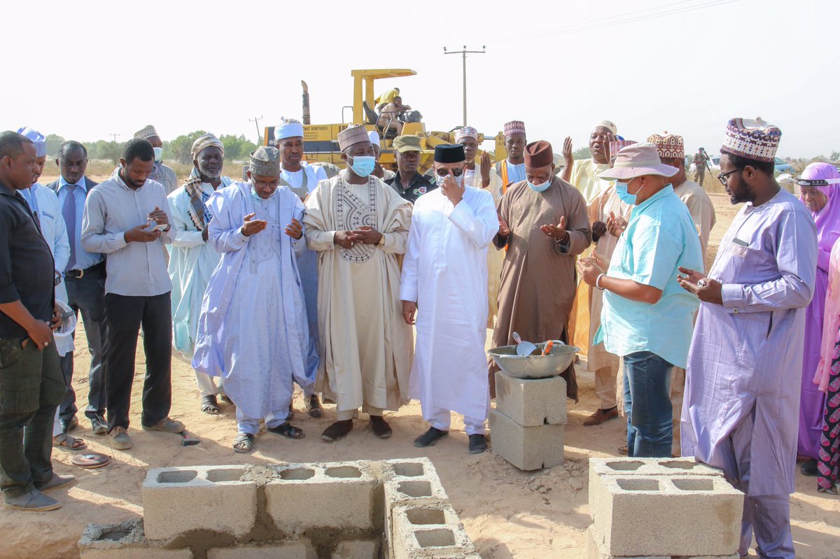 SenBasheerlado_'s tweet photo. After the flag-off of the verification process for #ProjectReliance, on Saturday afternoon, I performed the foundation laying ceremony for the construction of the Katsina State IDP #ResettlementCity, in Batagarawa LGA, Katsina State. https://t.co/uVKVKKS9NP