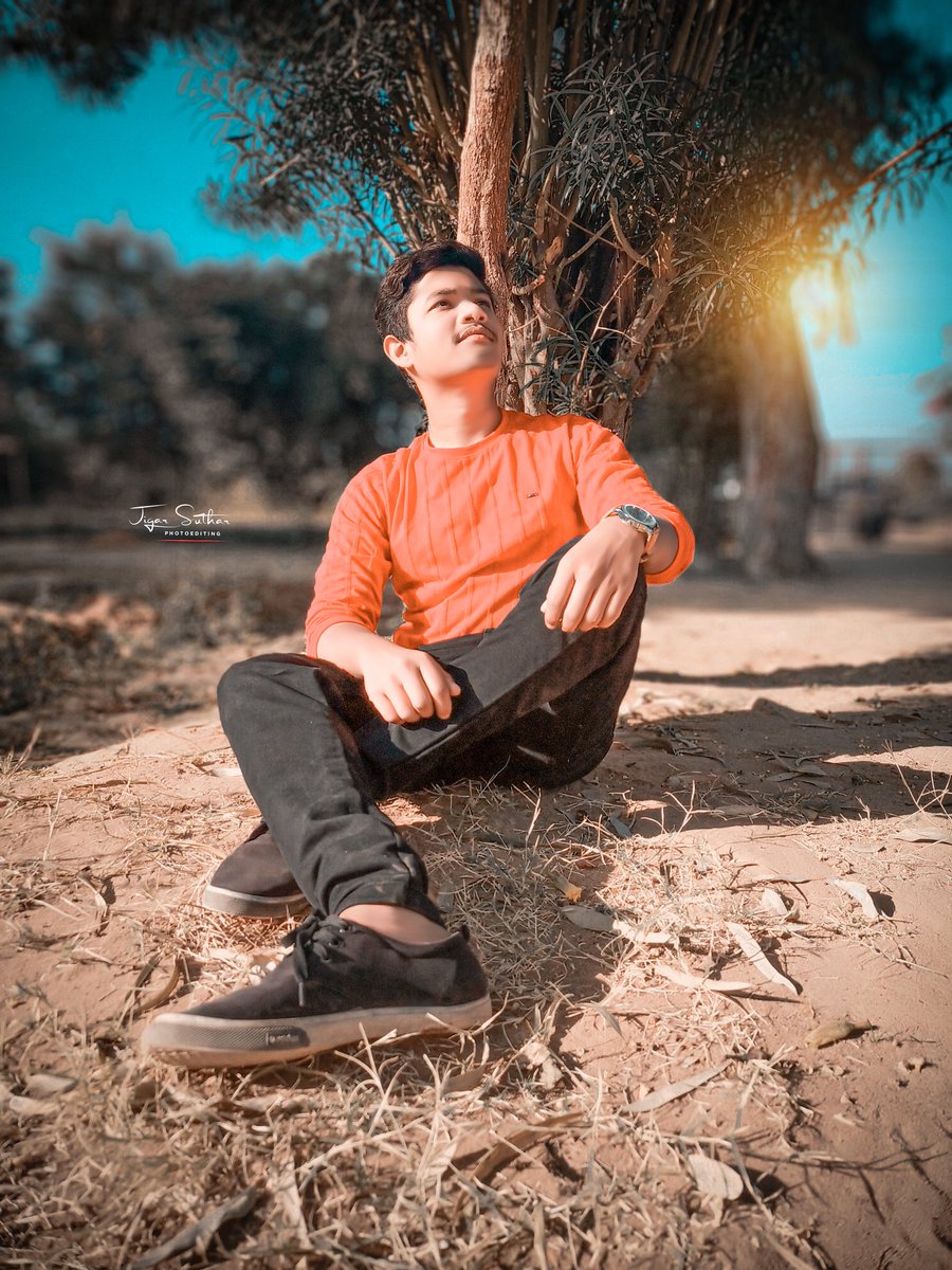 FardinKhan143's tweet photo. #Likee #like4like #comment #comments #Follolow #modelling #models #PatanModal #Patabmodelling #lightroom #LightRoomEditing #PicsArt #Modeal #likeforlike #like4likes https://t.co/zZe323gUG2
