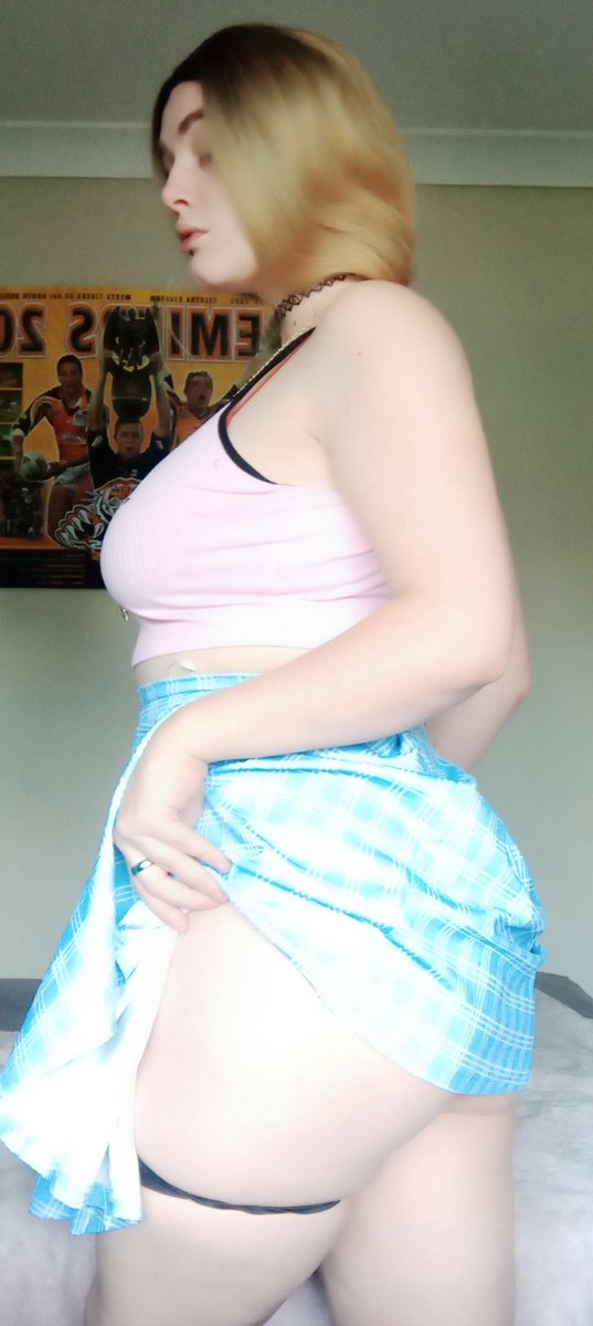 barbie_hyper's tweet photo. https://t.co/O4G5N5P4Vn

If you wanna see what's underneath, follow me FREE account xx
#onlyfans https://t.co/Q2qip5RN2G