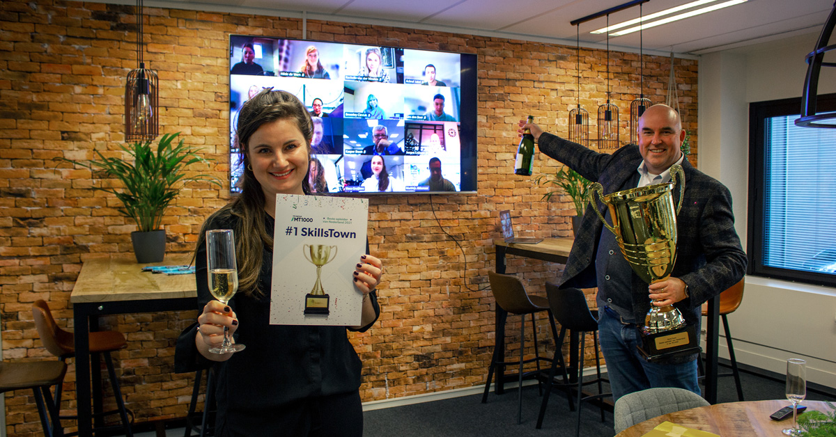 Had jij het al meegekregen? SkillsTown is dé beste opleider van Nederland in de #MT1000 🎉 

Dit is het grootste onderzoek onder zakelijke beslissers naar de kwaliteit en populariteit van zakelijke dienstverleners in Nederland!

Lees hier verder 👉 lnkd.in/dM5kycS