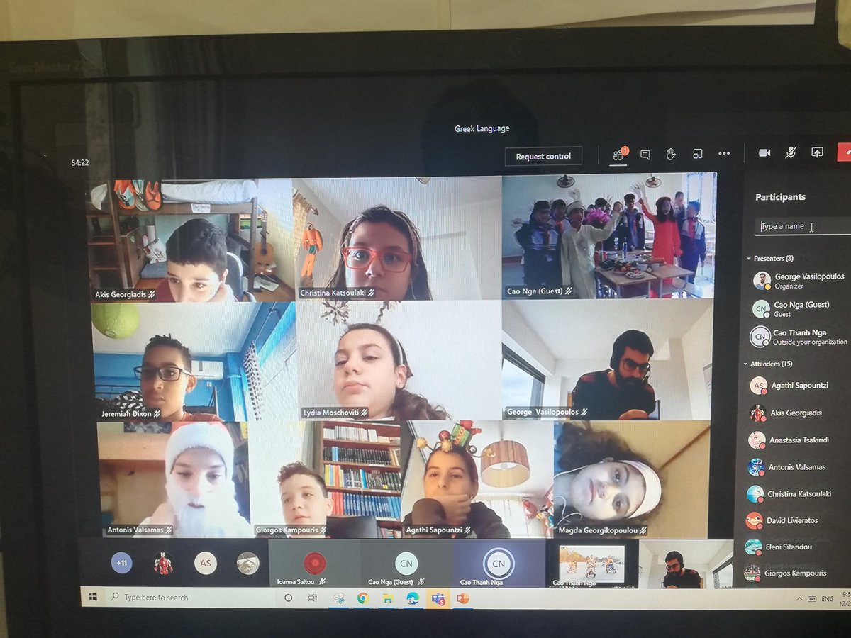 IntSchPiraeus's tweet image. Culture exchange between the two countries, Greece and Vietnam, using MS Teams.
We would like to express our thanks to our Teachers Georgios K. Vasilopoulos, Kouvalia Kelly and Nga Cao from Vietnam for their international spirit.