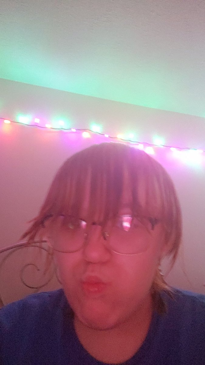 // proof btw my hair is wet