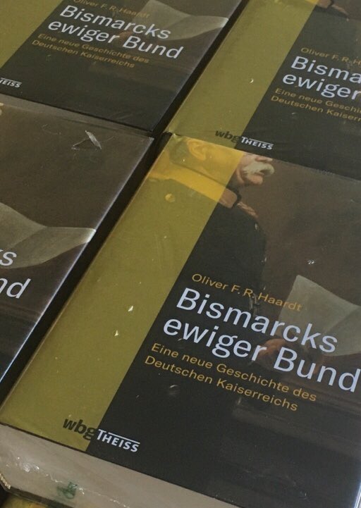 #coronaverlosung 220: Kurz vor dem Jubiläum ist heute die Geschichte des Kaiserreich von @OHaardt im Topf. Gespendet vom Verlag <a href="/WissenVerbindet/">wbg - Wissenschaftliche Buchgesellschaft</a>. Vielen Dank. Teilnahme per RETWEET, Verlosung am Abend.
Z. K. @BirteFoerster <a href="/RichterHedwig/">Hedwig Richter</a> <a href="/esqbremen/">Eva Schöck-Quinteros</a> @juergenzimmerer
