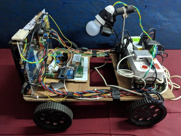 programarfacilc's tweet photo. Y hablando de robot herbicidas, (sin ser drásticos). Este robot agricultor autónomo promete la detección y eliminación de malezas. Usa #pantalla #LCD #Sensor Codificador @sparkfun #RedBot, #Arduino #UNO, @nvidia #Jetson #TK1 https://t.co/rkABjLfwVj https://t.co/04IfqYvuou