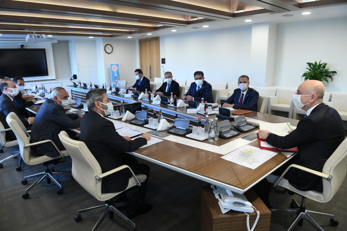 Sayın Milletvekillerimiz, Belediye Başkanımız, AK Parti İl Başkanımız ve Özel İdare Genel Sekreterimizle birlikte Ulaştırma Bakanımız Sn Adil Karaismailoğlu’nu ziyaret ederek ilimizin ulaşım alt yapısının daha iyi noktalara taşınması amacıyla ihtiyaç ve talepleri istişare ettik.