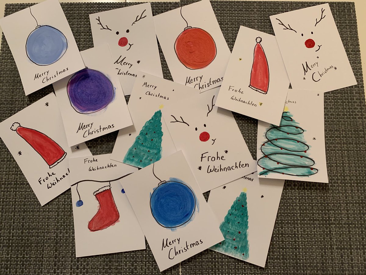 Besondere Zeiten erfordern besondere Maßnahmen. Deshalb habe ich vor einigen Tagen seit Ewigkeiten mal wieder einen Pinsel in die Hand genommen 👨‍🎨

#Weihnachten #DIY