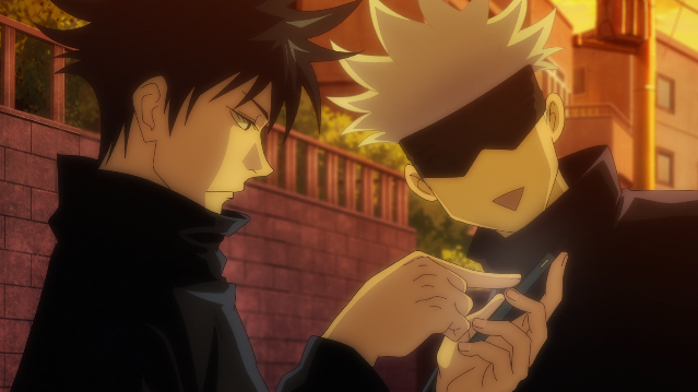 Megumi don't you mind someone's staring at your cellphone..?