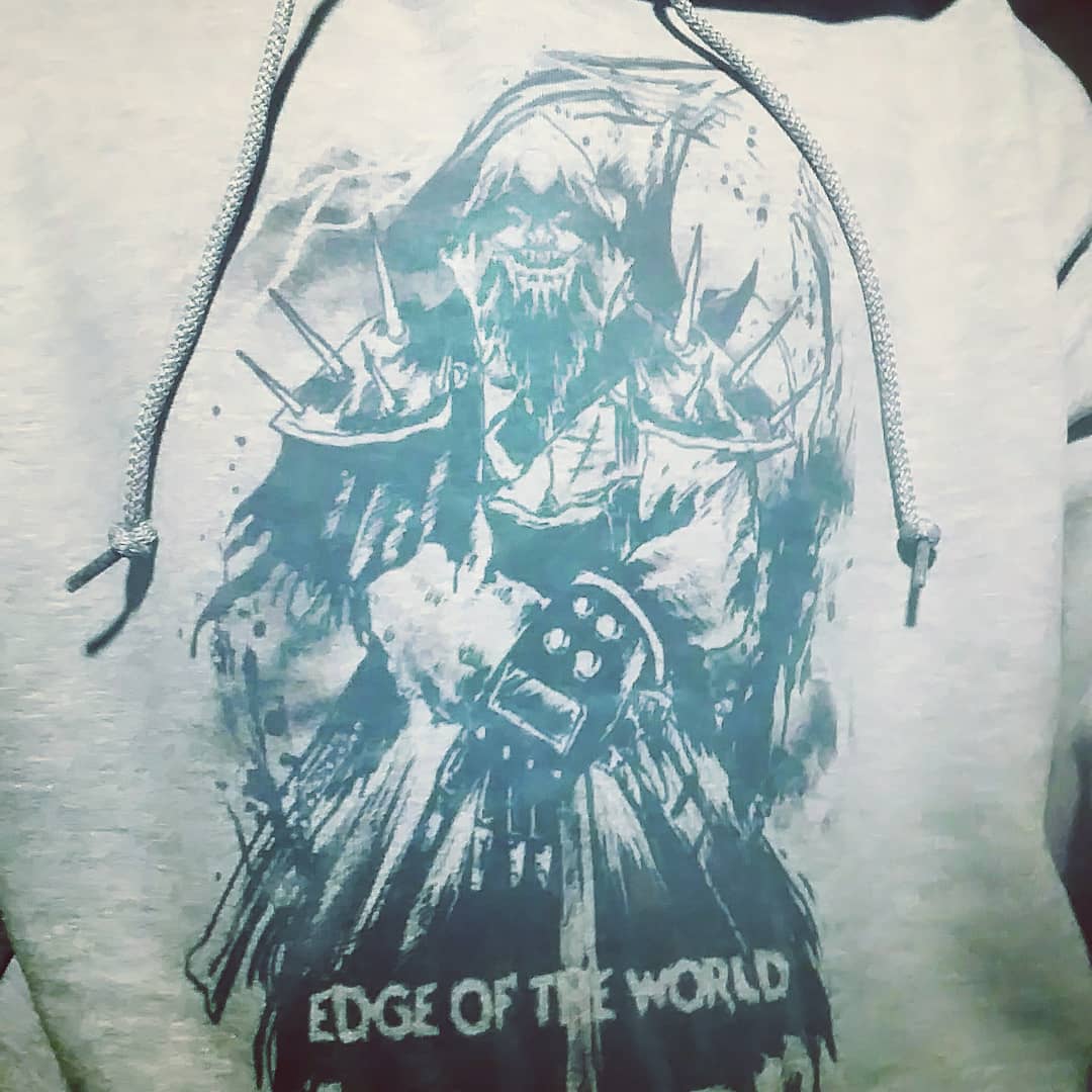Our neighbors are Fucking awesome!! They made Our first band hoodie for christmas. If you haven't heard our new song check it out on spotify and be sure to follow on spotify for future releases. open.spotify.com/artist/7uMIp1F…

#punk #2020inanutshell #Spotify #DIY