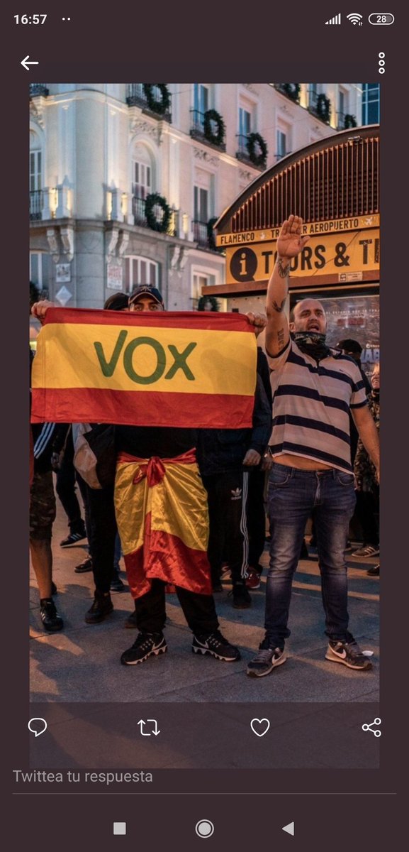 benasau2's tweet photo. @beta_cia @vox_es @JoseVinal24 @Igarrigavaz Y la solución son los FASCISTAS DE VOX ?  😭😭😭😭😭😭😭😭😭😭😭 https://t.co/QXVM2SM8It