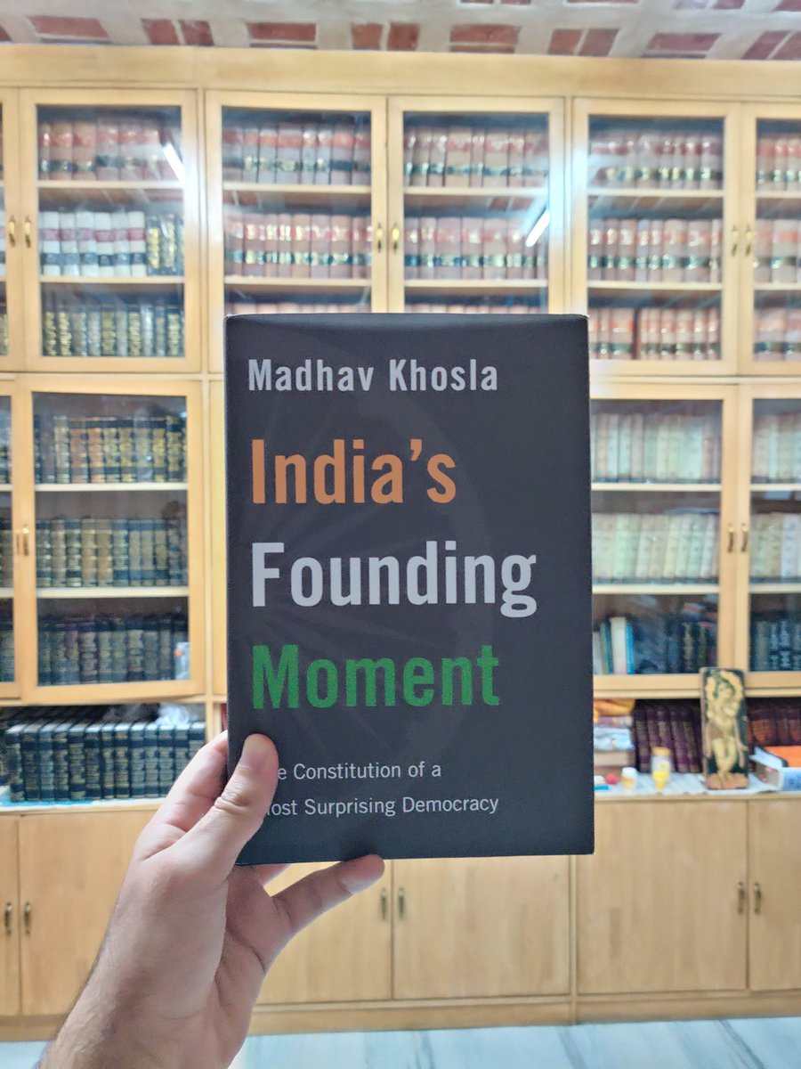 7. India’s Founding Moment by  @MadKhosla: A stellar book which reimagines India’s democratic origins to provoke curiosity around our founding document. A brilliant account of the Constitution, written as if it were a novel. Simply unputdownable.