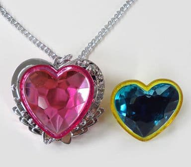 ドモホルンリンクル ハートネックレスの存在が悪いんじゃなく好みの問題だよね ハートのデザインによっては年齢も ハートの ネックレス