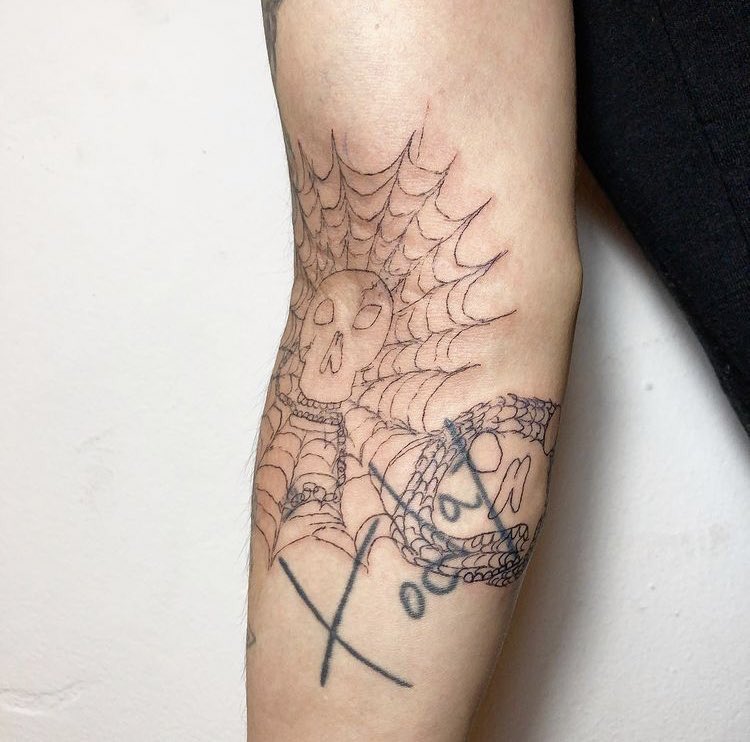 JEWON1GALLERY's tweet photo. ✨JAEWON'S NEW TATTOO ✨💀🕸

©️dj_gary78 https://t.co/LaDwSQ80Qq