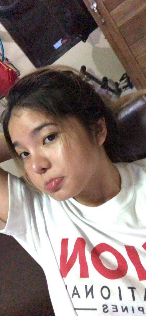 gamgum44's tweet photo. หน้าคม นมก็สวย https://t.co/CaXbbtAWak