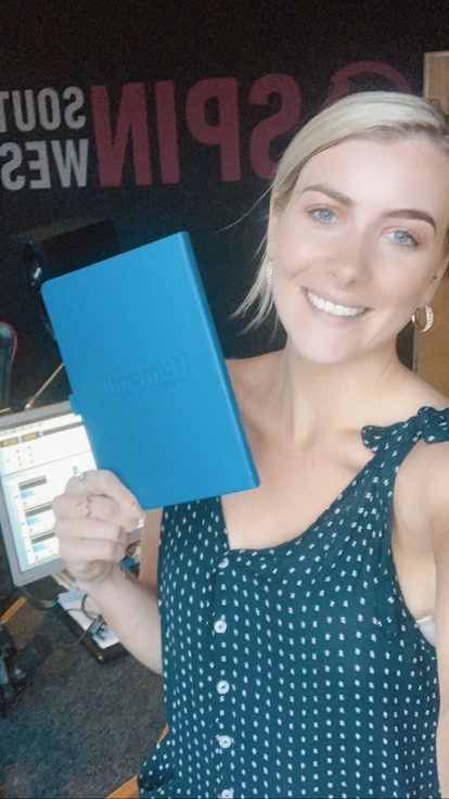 Humanli's tweet photo. A beautiful voice of SPIN South West, @LaoisDeCantalun uses her #humanlijournal to jot down listeners' and fans' special requests, messages and stories 📻 . We love tuning into Louise's Saturday morning show #Spinnow and wish her all the best. #voiceofthenation #humanlipossible https://t.co/lFUY7v9dzF