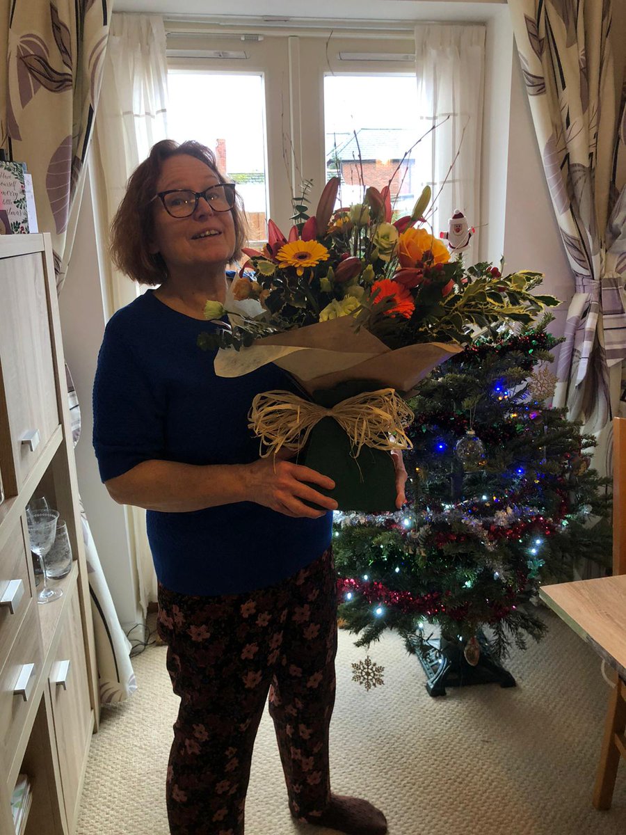 Soinspired_'s tweet photo. Thanks very much for my lovely flowers @BGG They are beautiful. https://t.co/CkwawQpNHK
