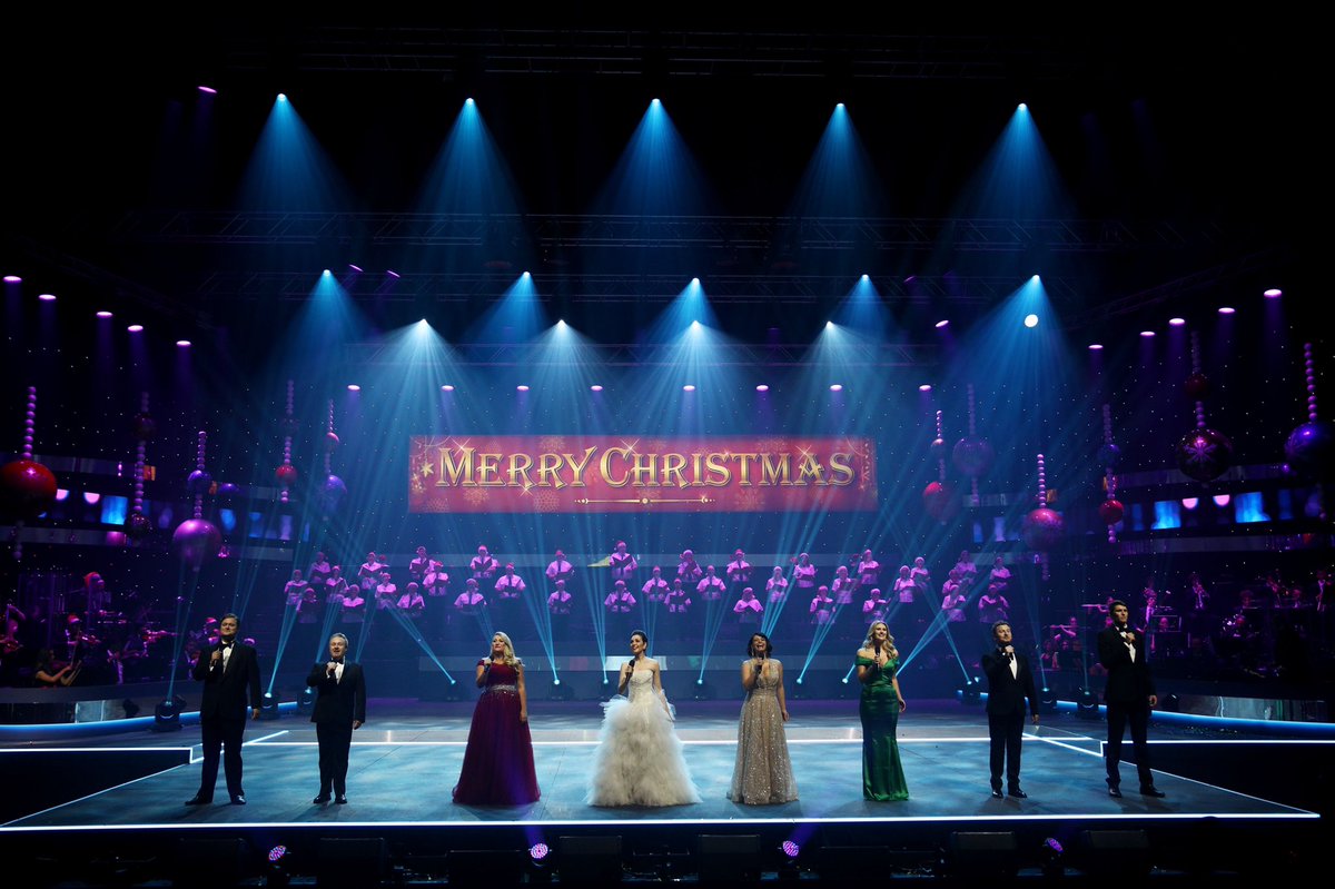 jawestcott's tweet photo. The 8 opera singers: 
Tom Dalton, Adam Player, myself, Bridget Patterson, Agnes Sarkis, Elise O’Donnell, Jonothan Alley and Aiden O’Donnell
#carolsinthedomain https://t.co/vpUQ68lG1O