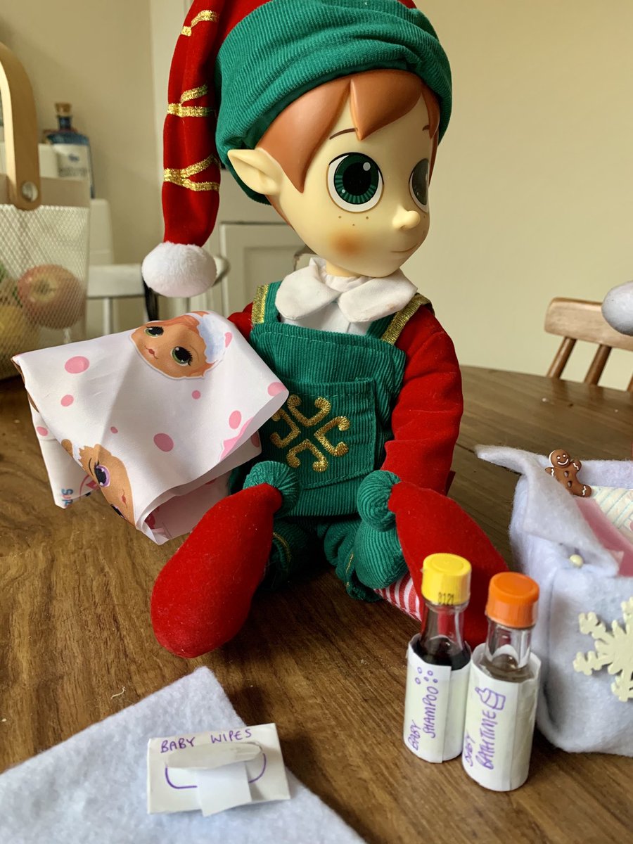 JosephineAmyP's tweet photo. Day 23 - Getting ready for a new arrival. #elfontheshelf #elfontheshelf2020 #elfbaby #elfantics #elfontheshelfideas https://t.co/jeUEPhpFYe