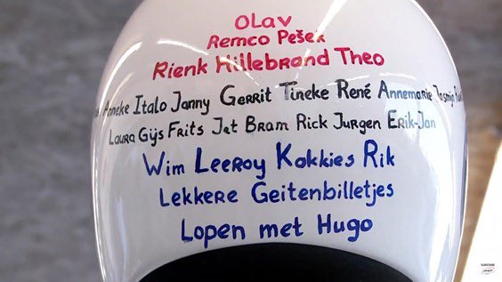 OlavWelling's tweet photo. Helm van ⁦@kimberleyb0s⁩ (Skeleton). Al vier wereldbekermedailles dit seizoen. En wie staat bovenaan? https://t.co/yz0v9qanjX