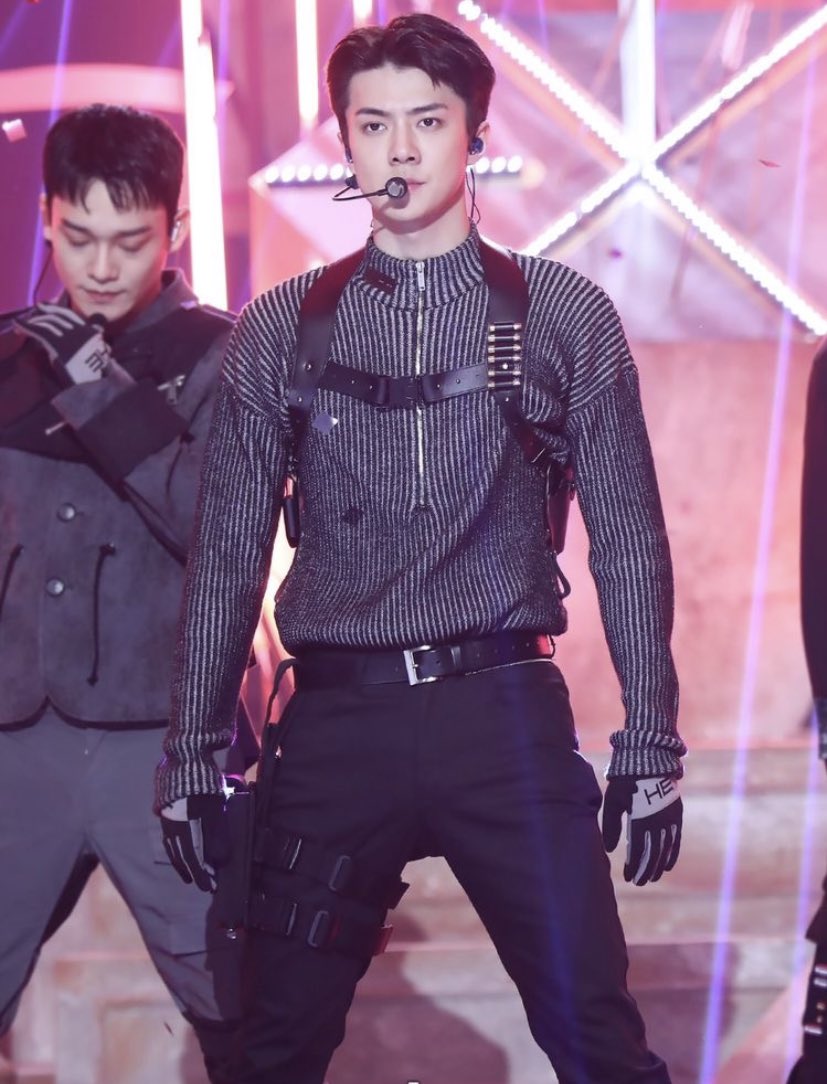 sehunloop's tweet image. "who in exo" but it's actually sehun  -  a thread